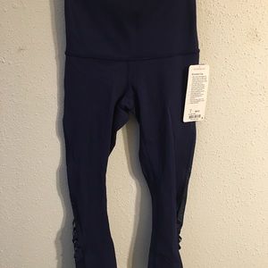 Lululemon Minimalist Crop Hero Blue